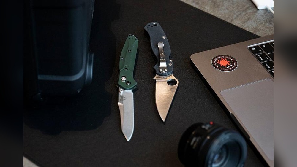 Benchmade 940 2 Vs Paramilitary 2